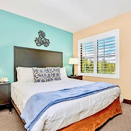 1Br With King Bed - Shared Pool & Arcade Room